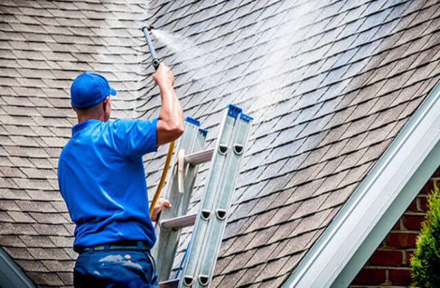roseville roof cleaning