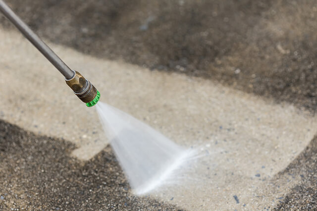 parking lot pressure washing in roseville